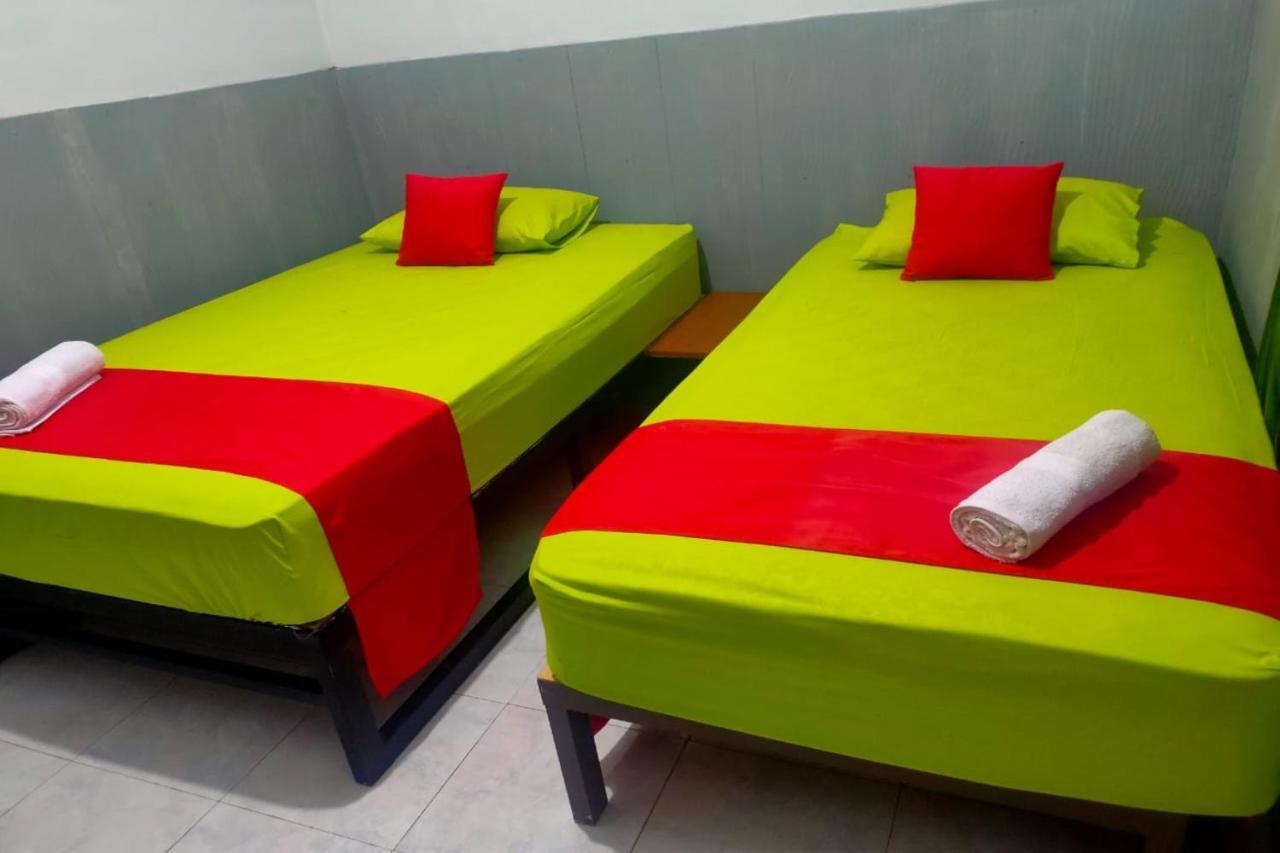 Sumenep Oyo 91179 Hotel Lagalleria מראה חיצוני תמונה