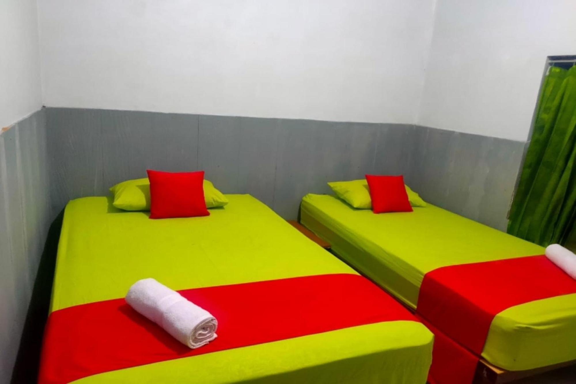 Sumenep Oyo 91179 Hotel Lagalleria מראה חיצוני תמונה