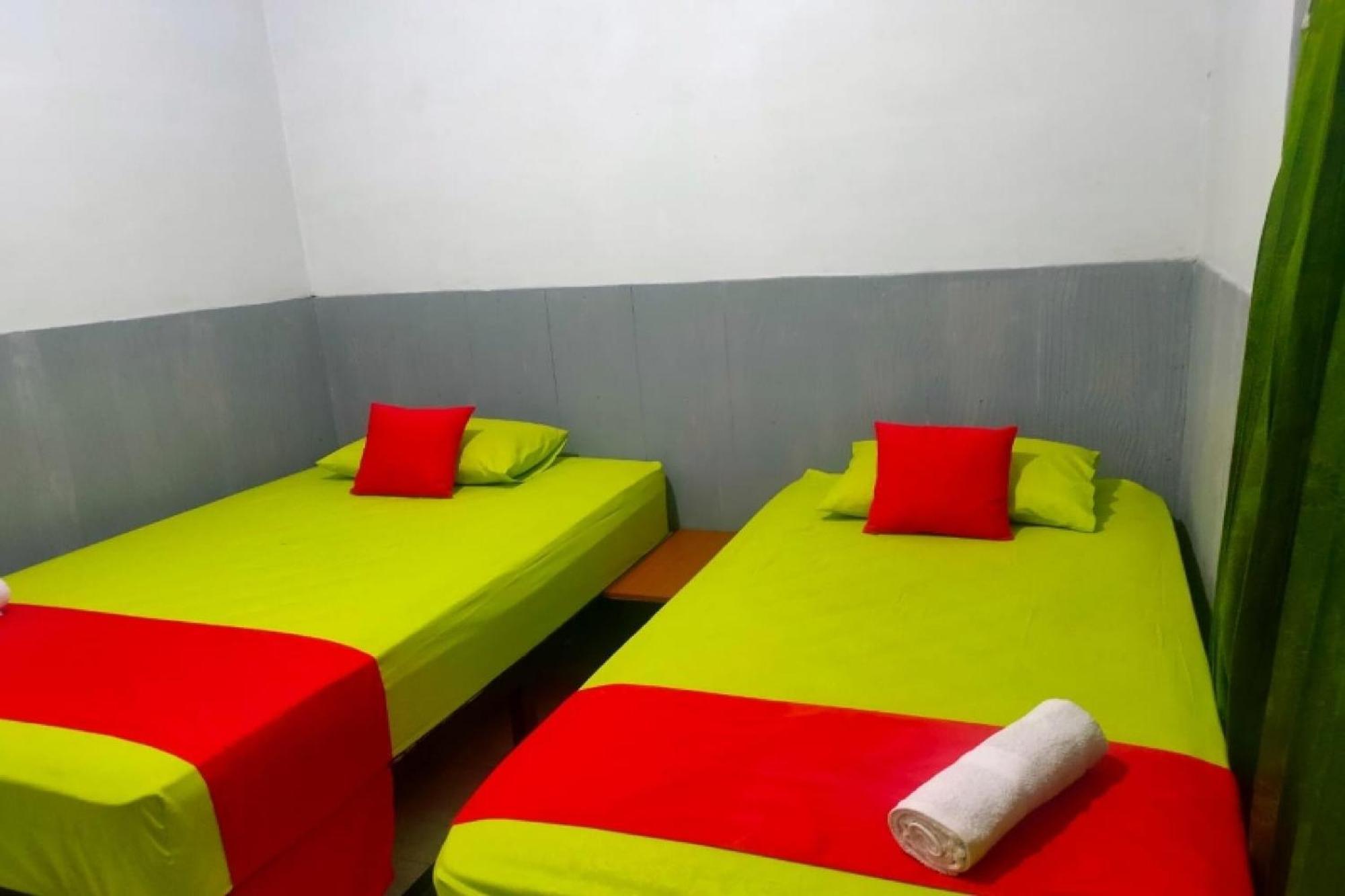 Sumenep Oyo 91179 Hotel Lagalleria מראה חיצוני תמונה